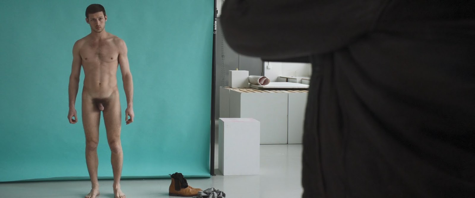 Languages: English, French, etc. 